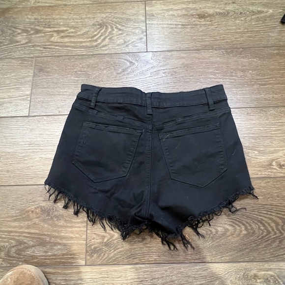 KanCan Distressed Raw Hem Women's Black Denim Shorts, 3" Inseam, 27/W7 - Picture 5 of 9